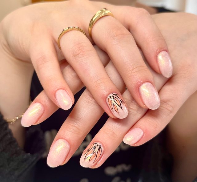Manucure nude, réalisation de Bel Ongle Institut