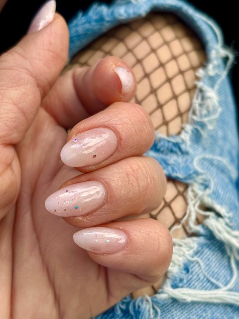 Manucure nude, réalisation de Bel Ongle Institut