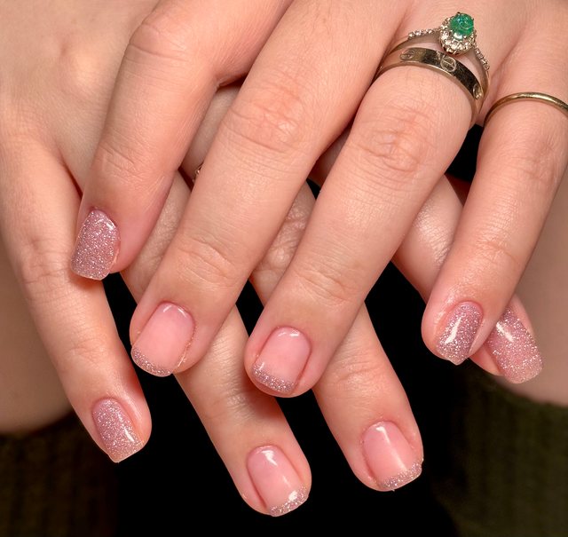 Manucure nude, réalisation de Bel Ongle Institut