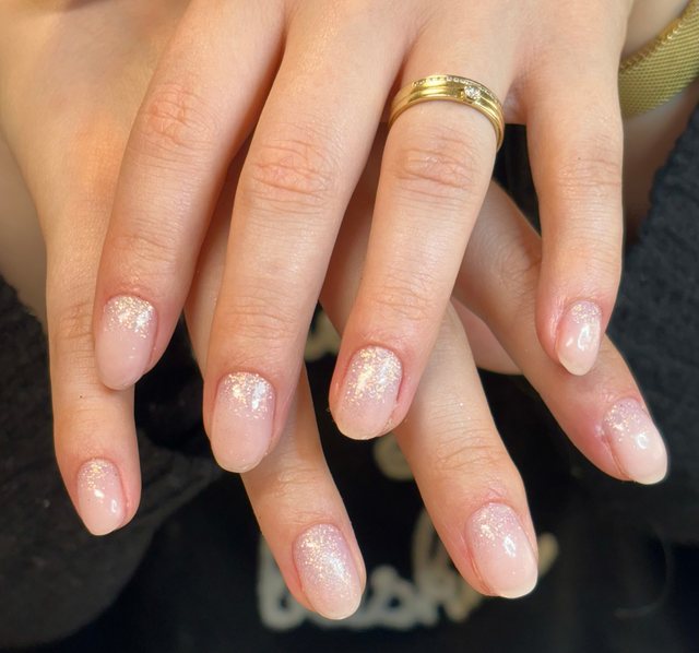 Manucure nude, réalisation de Bel Ongle Institut