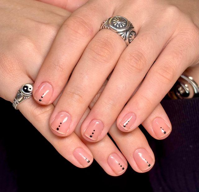 Manucure nude, réalisation de Bel Ongle Institut