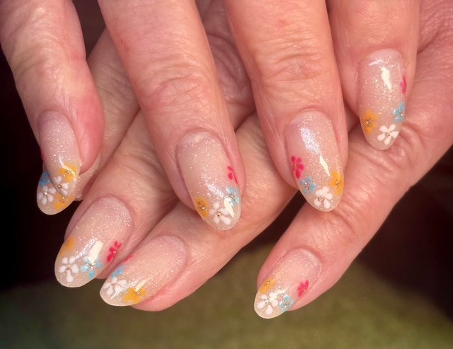 Manucure nude, réalisation de Bel Ongle Institut