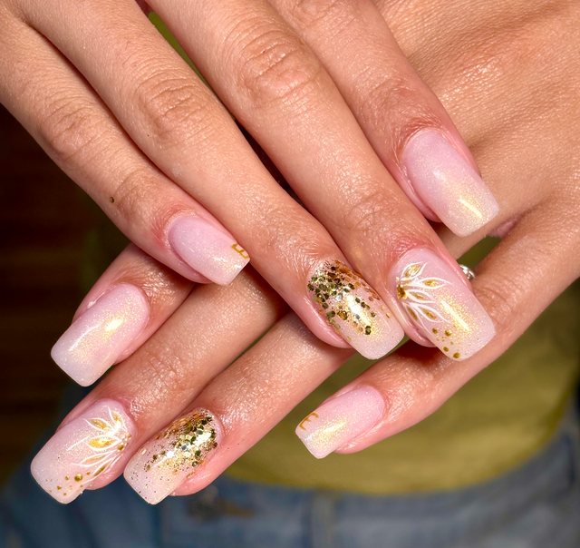 Manucure nude, réalisation de Bel Ongle Institut