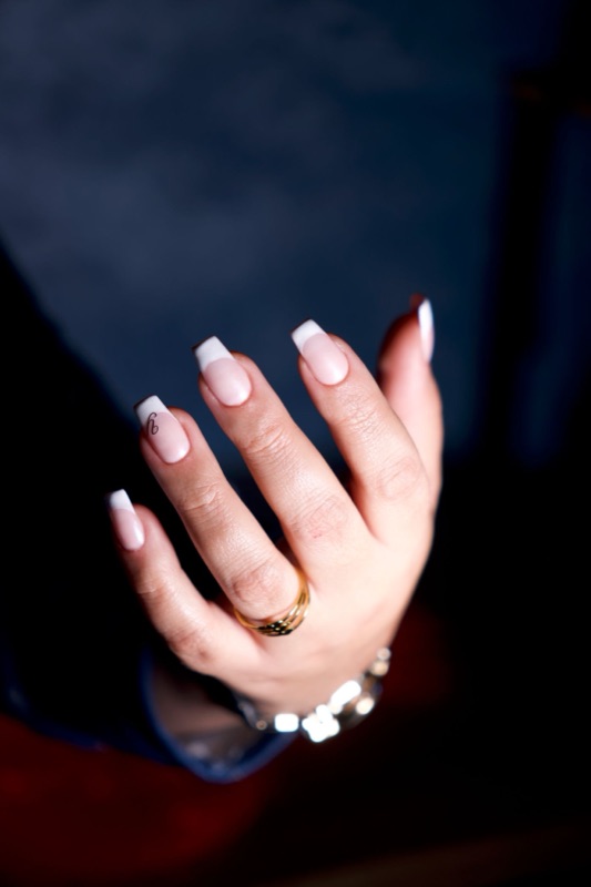 French manucure classique, blanc pur